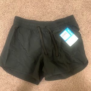 NWT Columbia Shorts